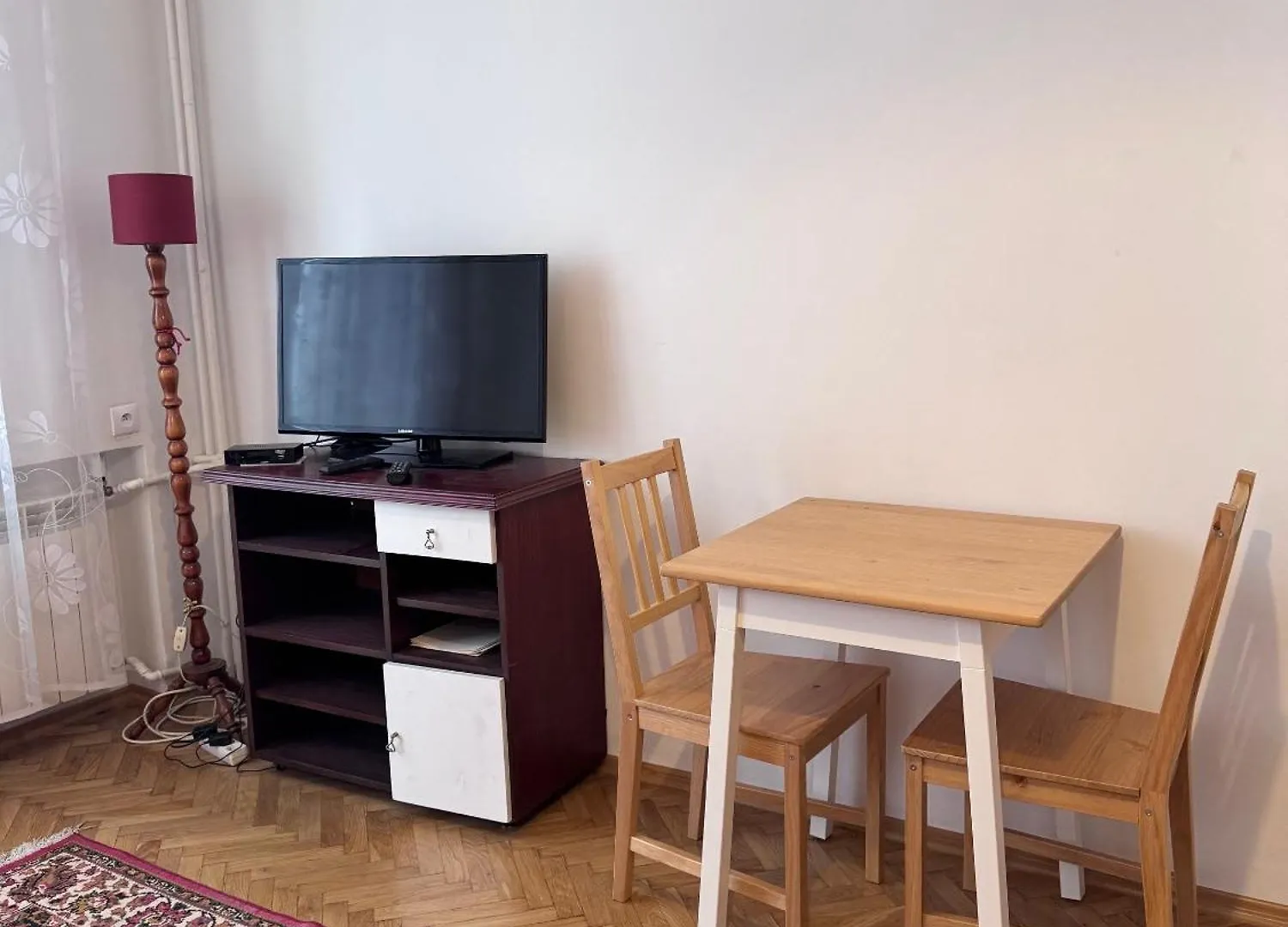 Pokoj 10 Min Metro Dworzec Wilenski Warsaw Homestay